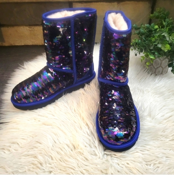 UGG Classic Short Multi Sequin Boots Size 5 - Picture 14 of 15